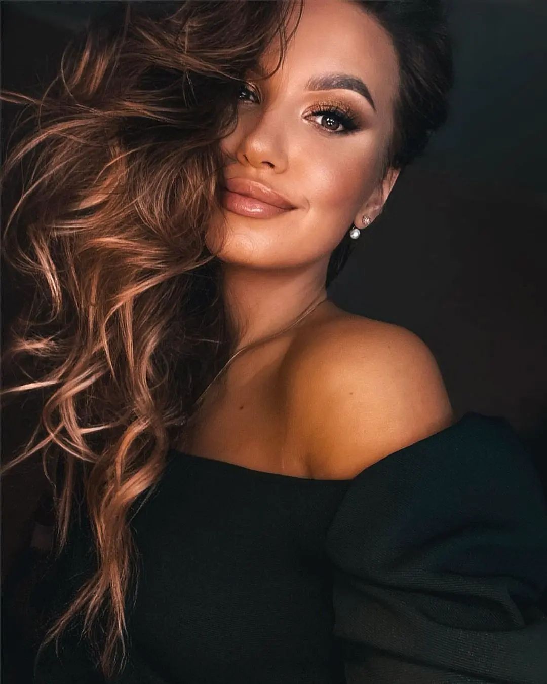 How To Do A Light Brown Smokey Eye(step-by-step guide)