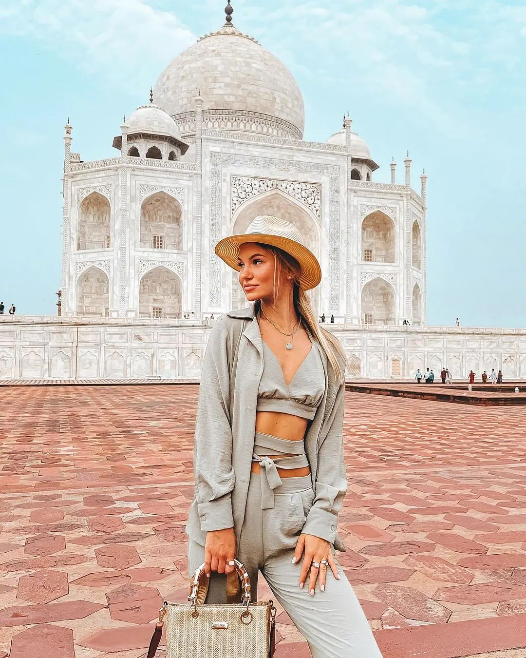 My visit to the Taj Mahal: One Of The 7 Wonders Of The World